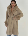 Cappotto effetto pile con collo e polsi in pelliccia