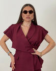 Tailleur SOPHIE - completo composto da giacca con spallina imbottita e laccio per regolarne il punto Vita e Pantalone Palazzo