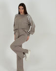 Tuta ZEYNEP - Completo blusa con dettagli particolari sulle braccia e pantalone