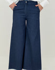 Jeans palazzo con riga tratteggiata
