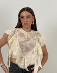 Camicia corta in pizzo con fiocchi laterali e contorno in pizzo francese sfrangiato