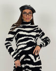 Tuta ZEBRINA - Completo blusa collo alto e pantalone
