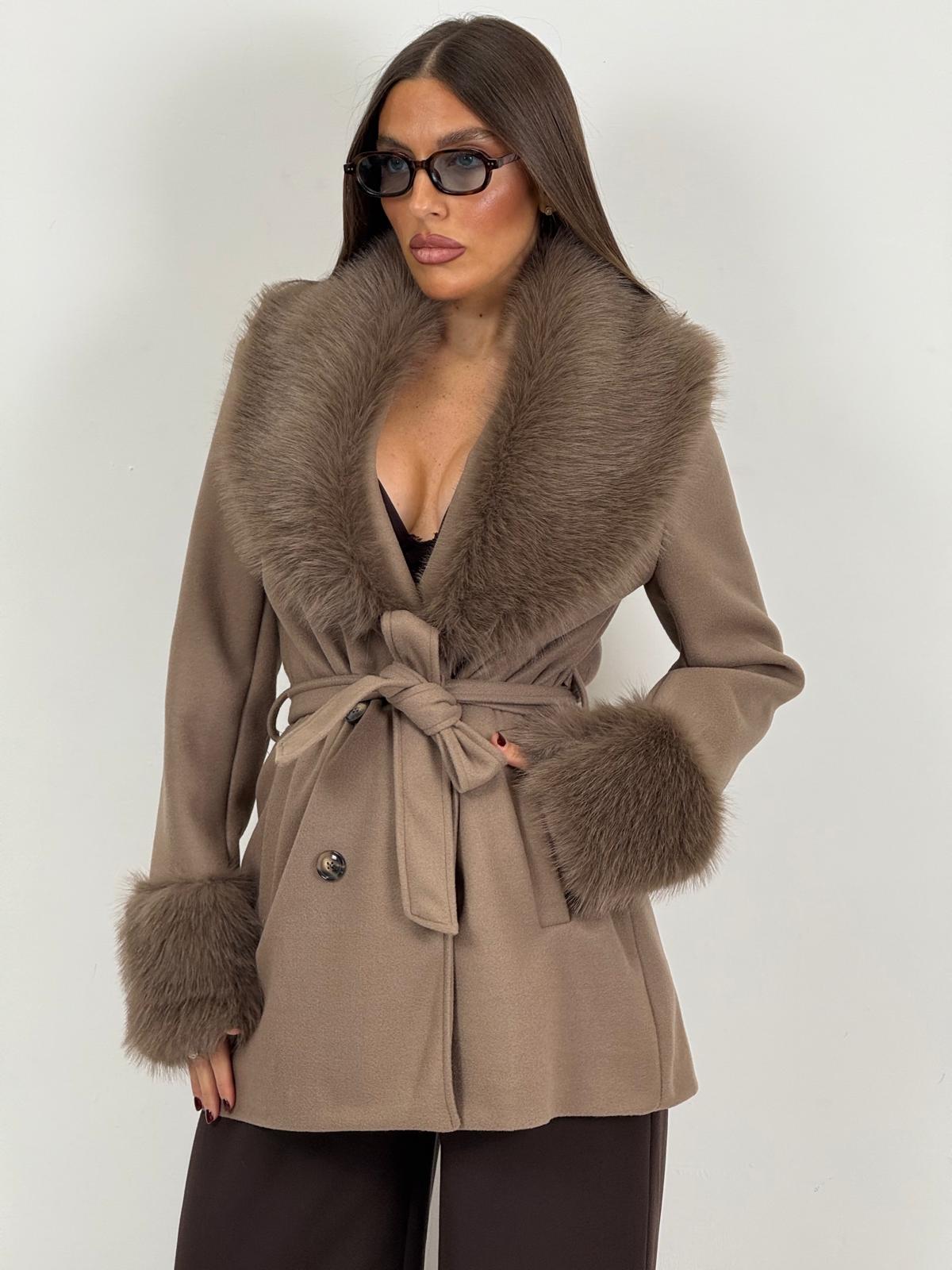 Cappotto GIORGIA corto con pelliccia