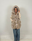 Pelliccia in volpe N31 - gilè in volpe con cappuccio e cintura in pelle - NUOVA