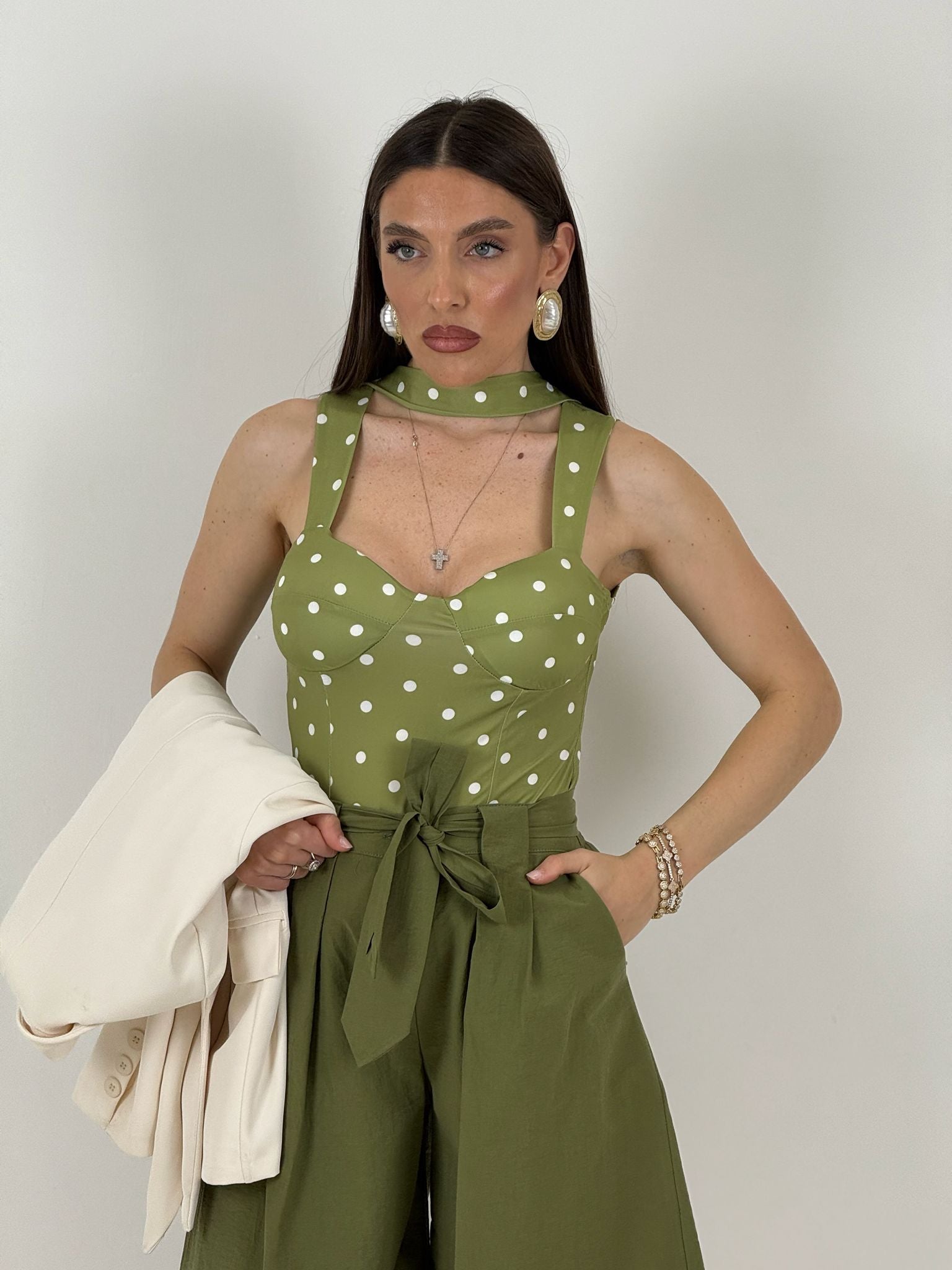 Top HINA - Top in lycra con coppa preformata e foulard