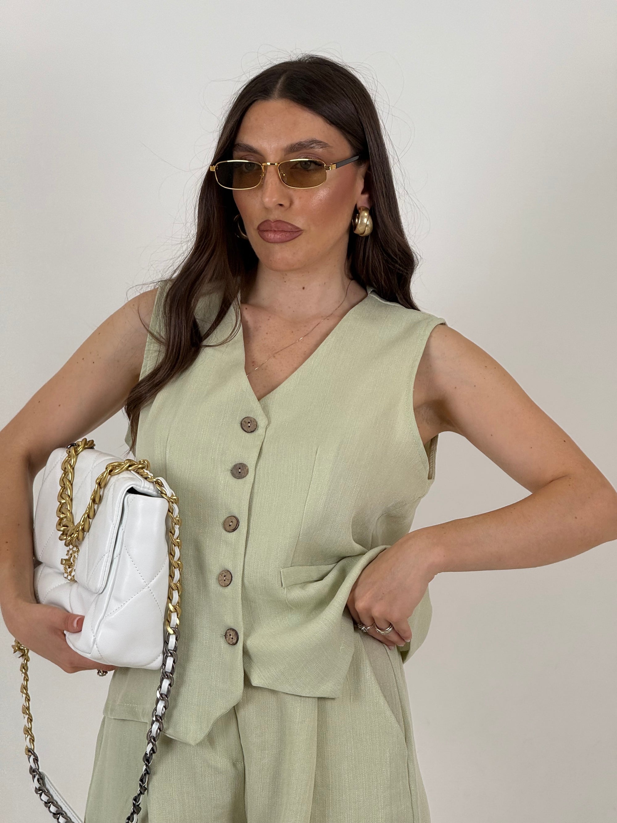 Tailleur corto simil lino - tessuto fresco - giacca modello panciotto e pantaloncino lungo