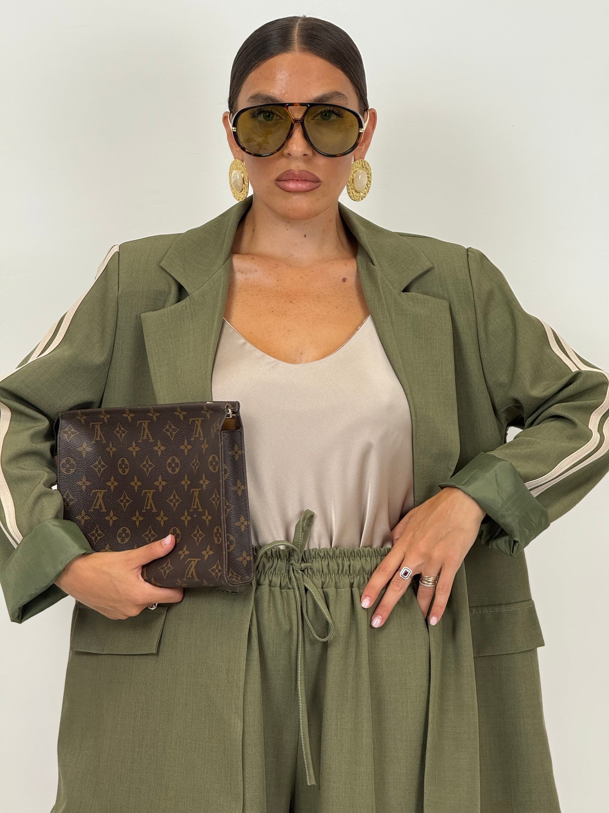 Tailleur BARCELLONA - giacca over con pantalone palazzo con riga laterale
