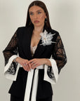 Tailleur PIPPI - Completo giacca con cintura e manica in pizzo e pantalone palazzo  - Tailleur sartoriale