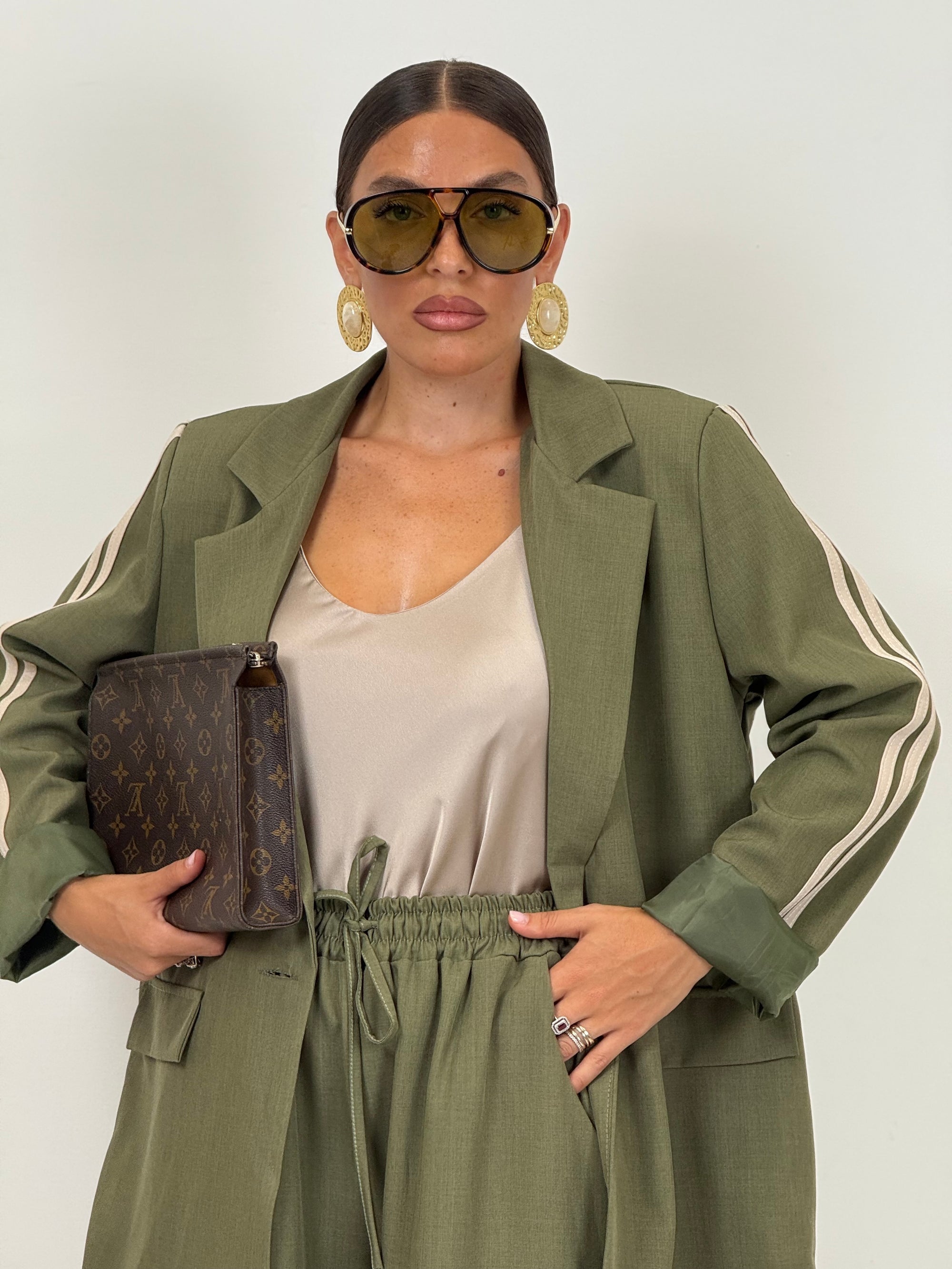 Tailleur BARCELLONA - giacca over con pantalone palazzo con riga laterale