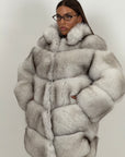 Pelliccia n103- cappotto in volpe della Groenlandia- volpe bianca con punte leggermente più scure - fascia larga - pelle unica - Limited Edition