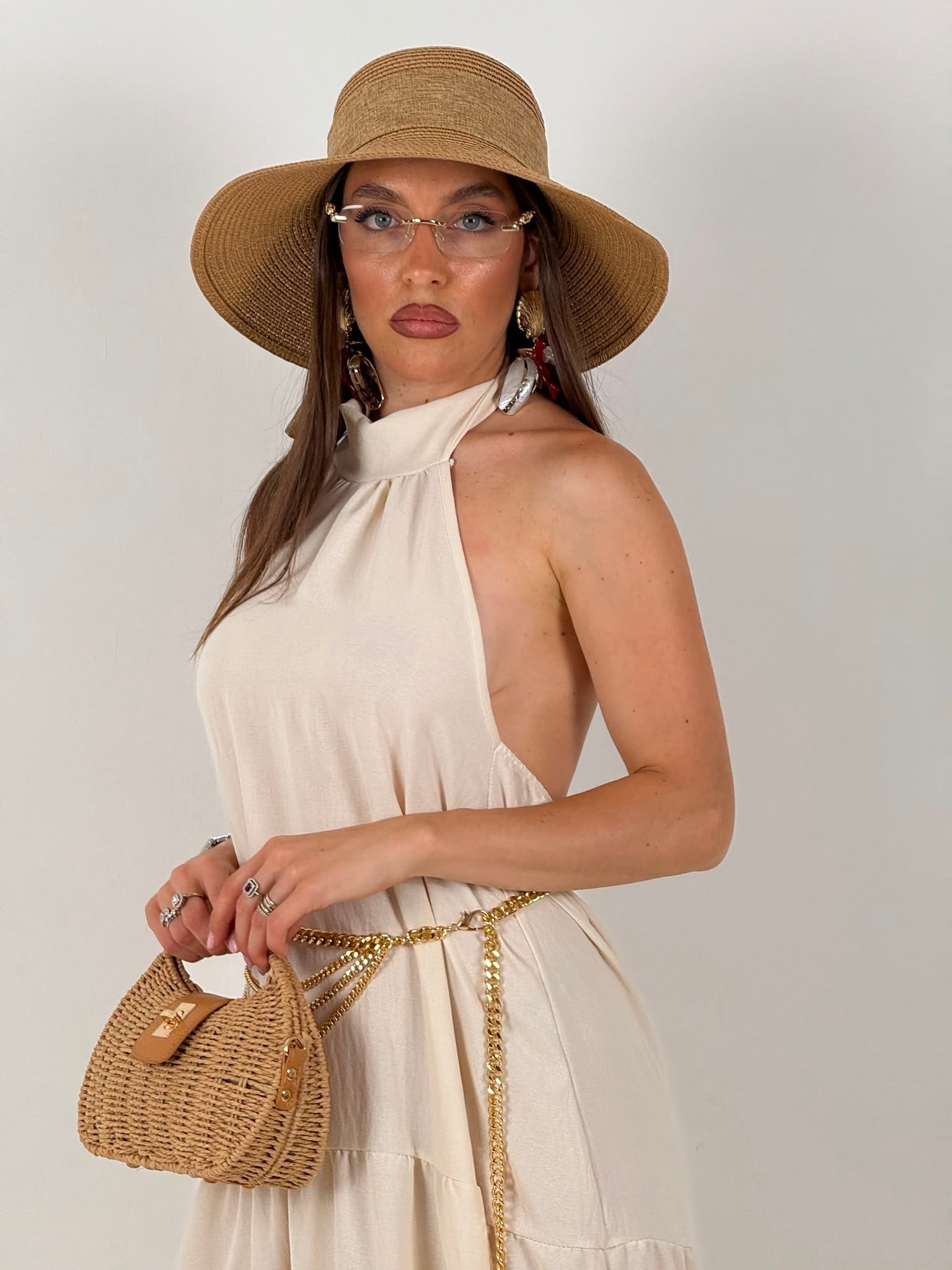 Abito CAPRI - abito lungo con schiena scoperta e attaccatura al collo LOW - COST