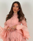 Abito ESSENCE - abito corto con balze suoi polsi e sul finale della gonna COLLEZIONE CHIC