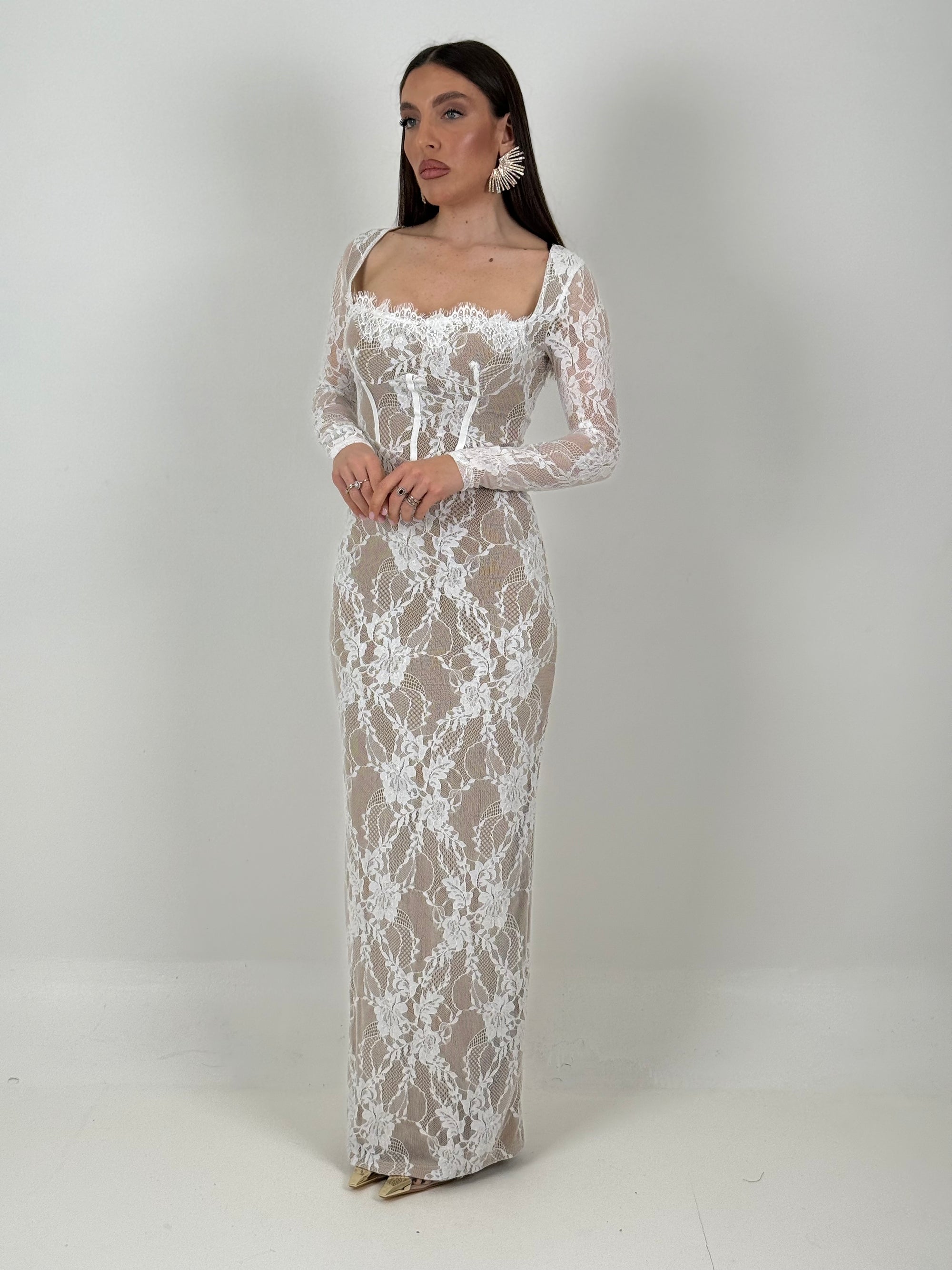 Abito KORA - abito lungo in pizzo, tessuto elastico, scollo particolare - collezione chic