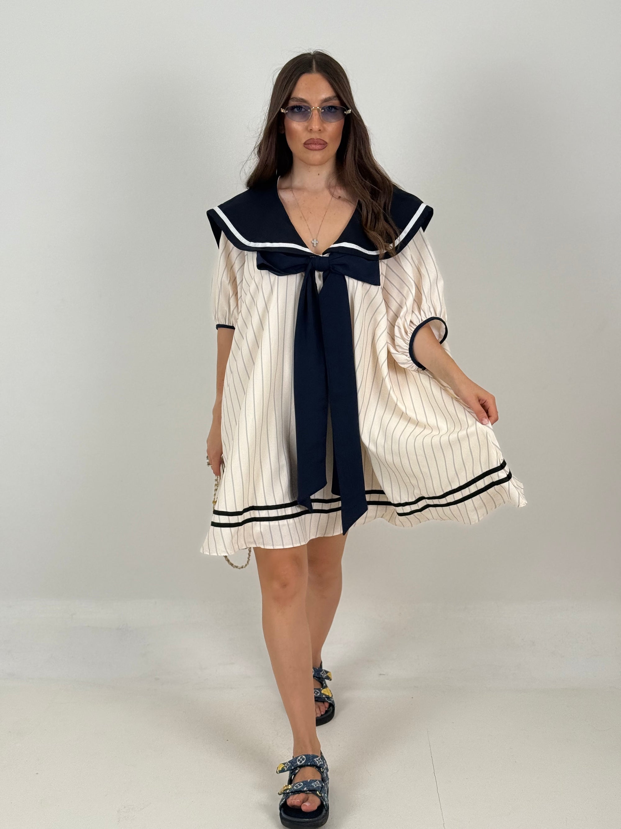 Abito Marin - abito corto fantasia gessata con collo sciallato con fiocco - collezione chic