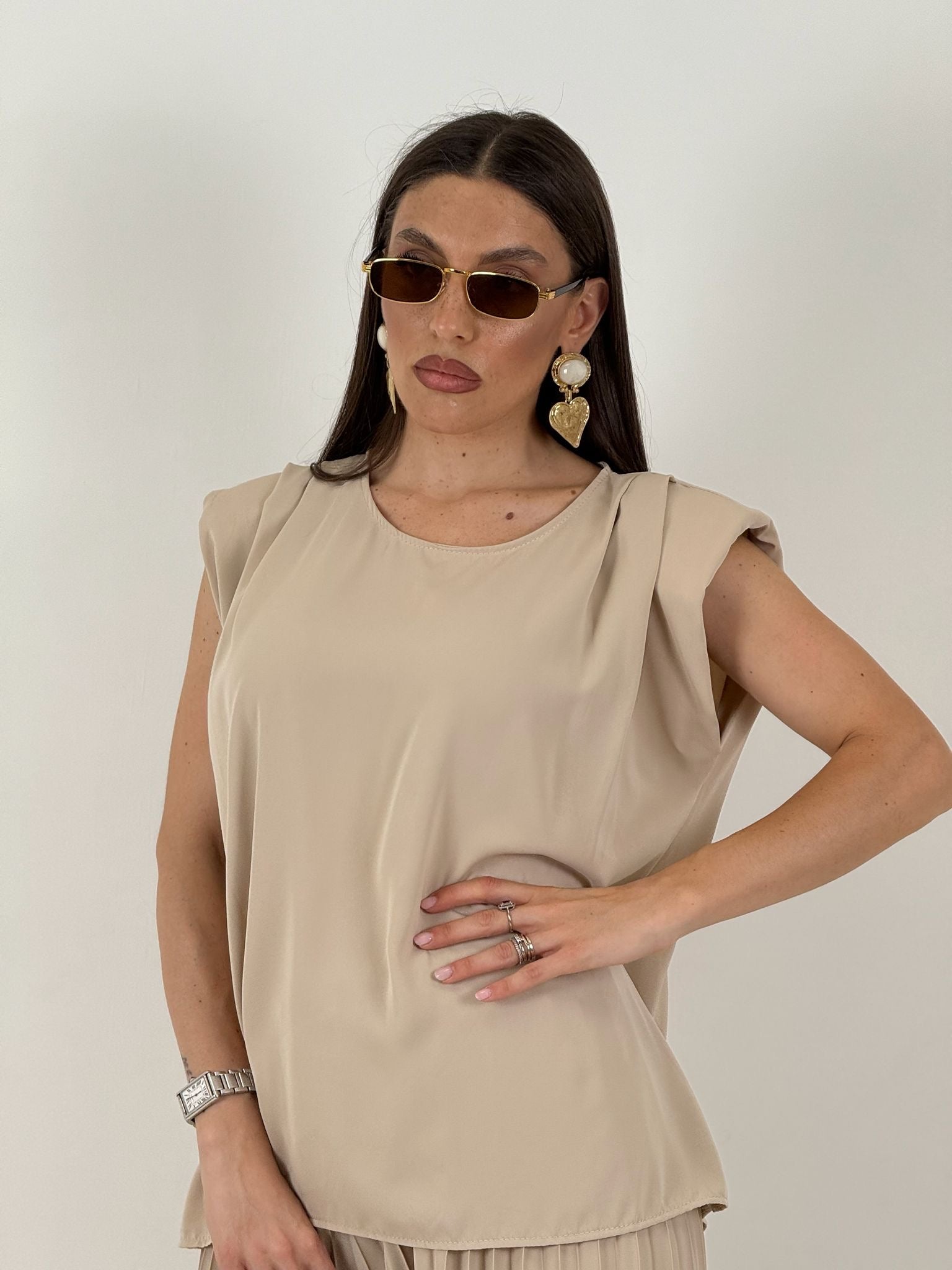 Cordset HAZIRAN - completo composto da maglia con spalline imbottite e pantalone palazzo plissettato