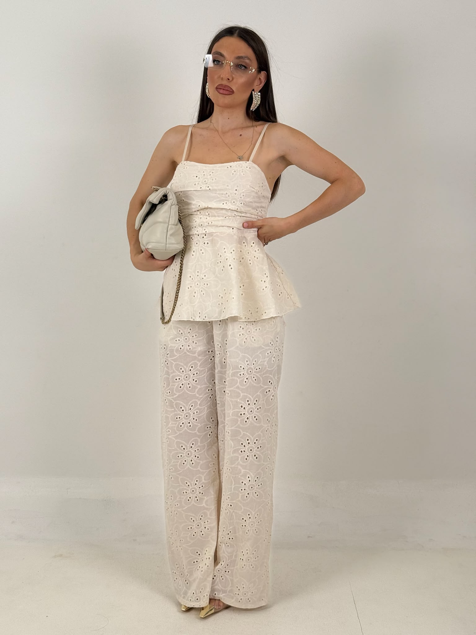 Cordset RICAMO - completo composto da top con spalline ricamato e pantalone ricamato