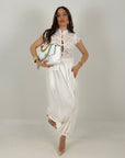 Tailleur INDONESIA - giacca in pizzo con chiusura con alamari e pantalone con elastico finale