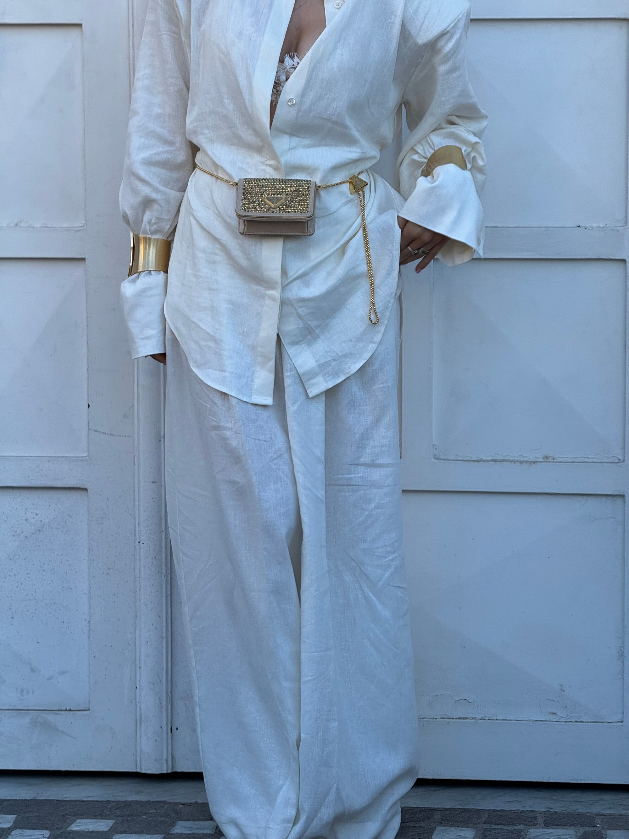 Cordset MOODS - Tailleur in lino camicia lunga con laccio per regolarne il punto vita e pantalone vita alta modello a palazzo