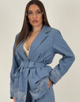 Tailleur LADYS- tailleur con dettaglio in pizzo sulla giacca
