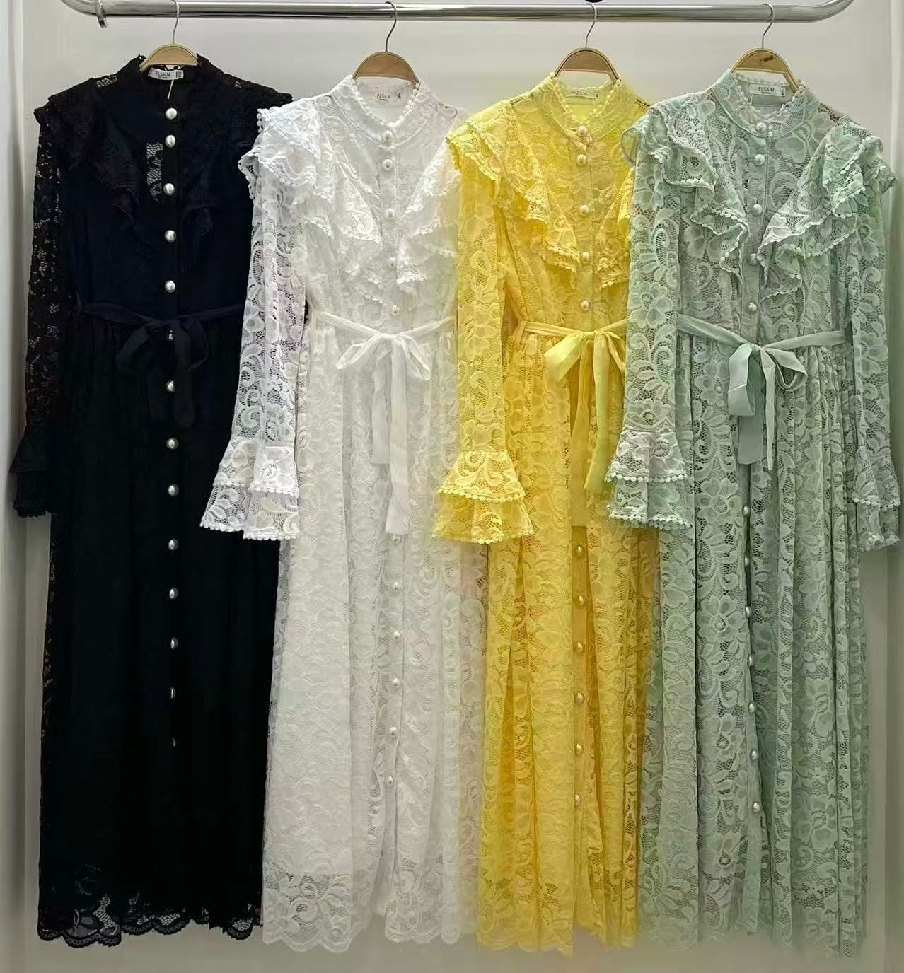 Abito DAMA - abito lungo in pizzo con bottoni in perla - collezione chic