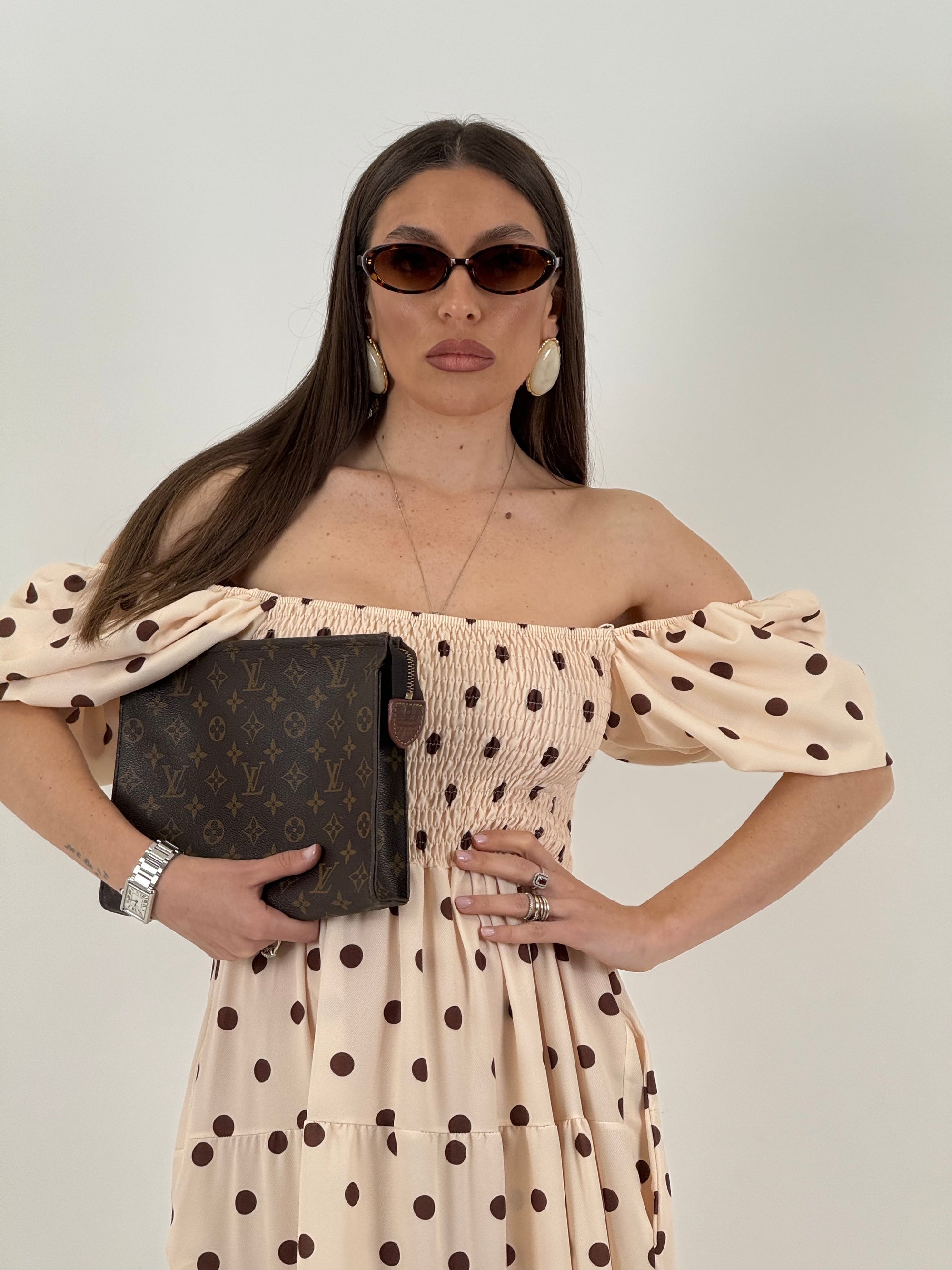 Abito lungo a pois con manicotto