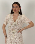 Abito DAIANE - abito lungo in pizzo francese con spille a forma di fiocco rimovibili - abito longuette collezione chic