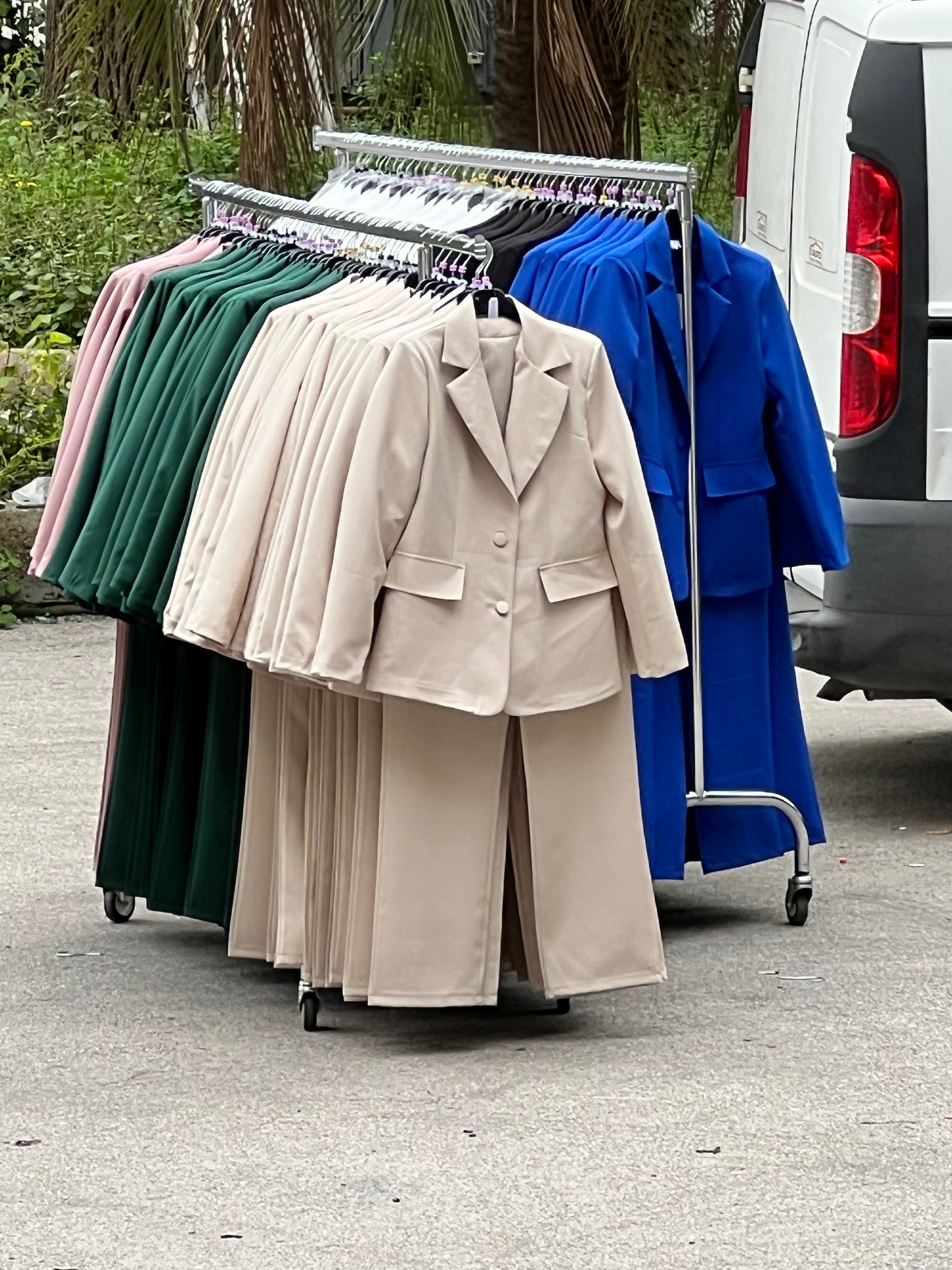 SALDO Tailleur MAELLE - Completo 3 pezzi top a  Giacca, panciotto e pantalone palazzo