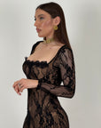 Abito KORA - abito lungo in pizzo, tessuto elastico, scollo particolare - collezione chic