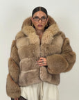 Pelliccia in volpe N47 - bomber in volpe miele taglio orizzontale con cappuccio