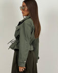 Giacca corta con coulisse in vita - modello trench corto