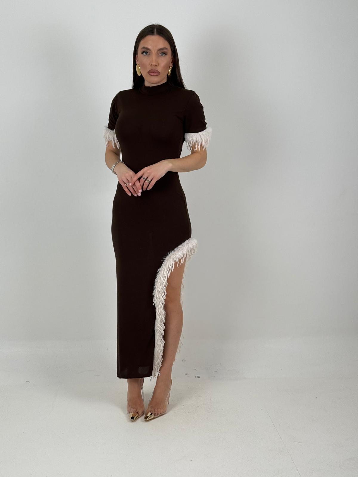 Abito GRACE - Abito lungo con piume- preordine 6-7 giorni