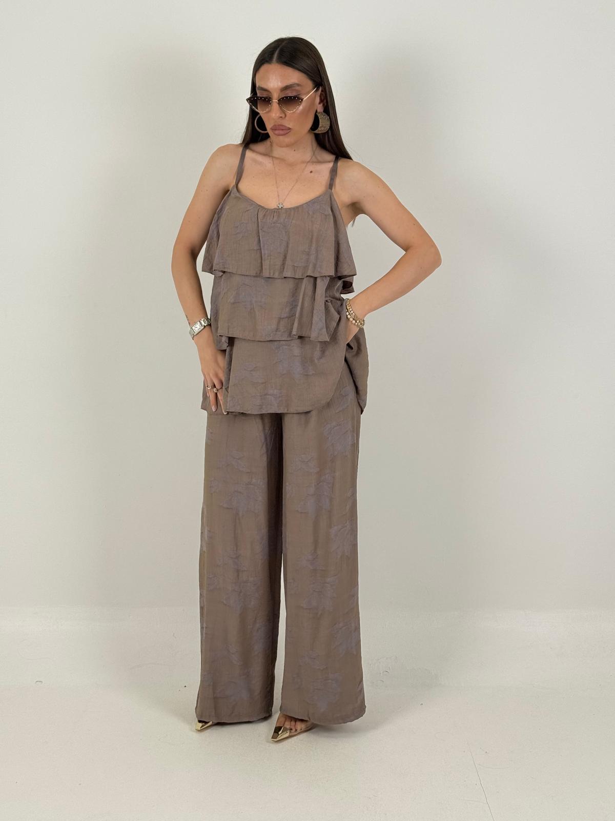 Cordset ELISA - Completo blusa con rouche e pantalone