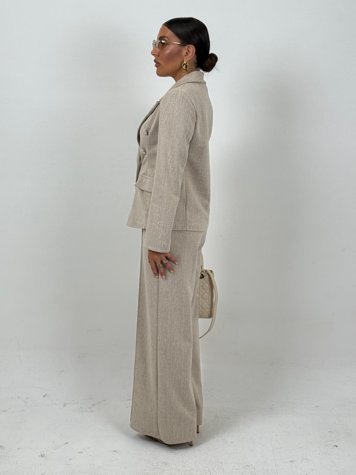 Tailleur AISHA - Completo giacca con bottoni dorati e pantalone