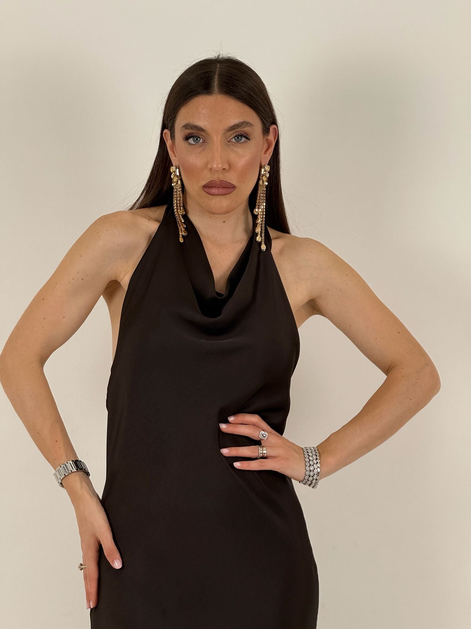 Abito LEILA - Abito lungo effetto seta con schiena nuda