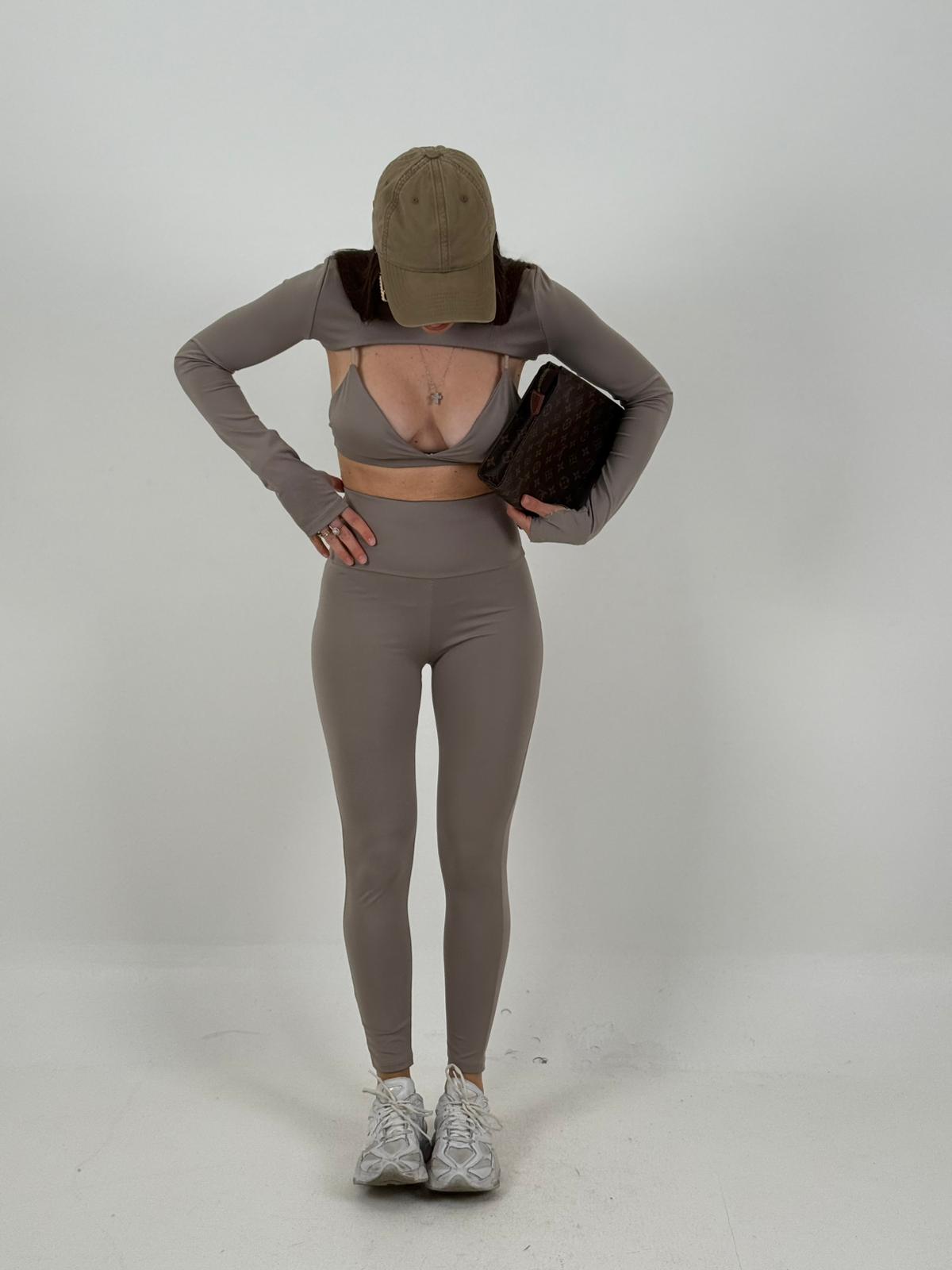Cordset GYMMY - Completo sportivo ,tre pezzi composto da top coprispalle e leggins