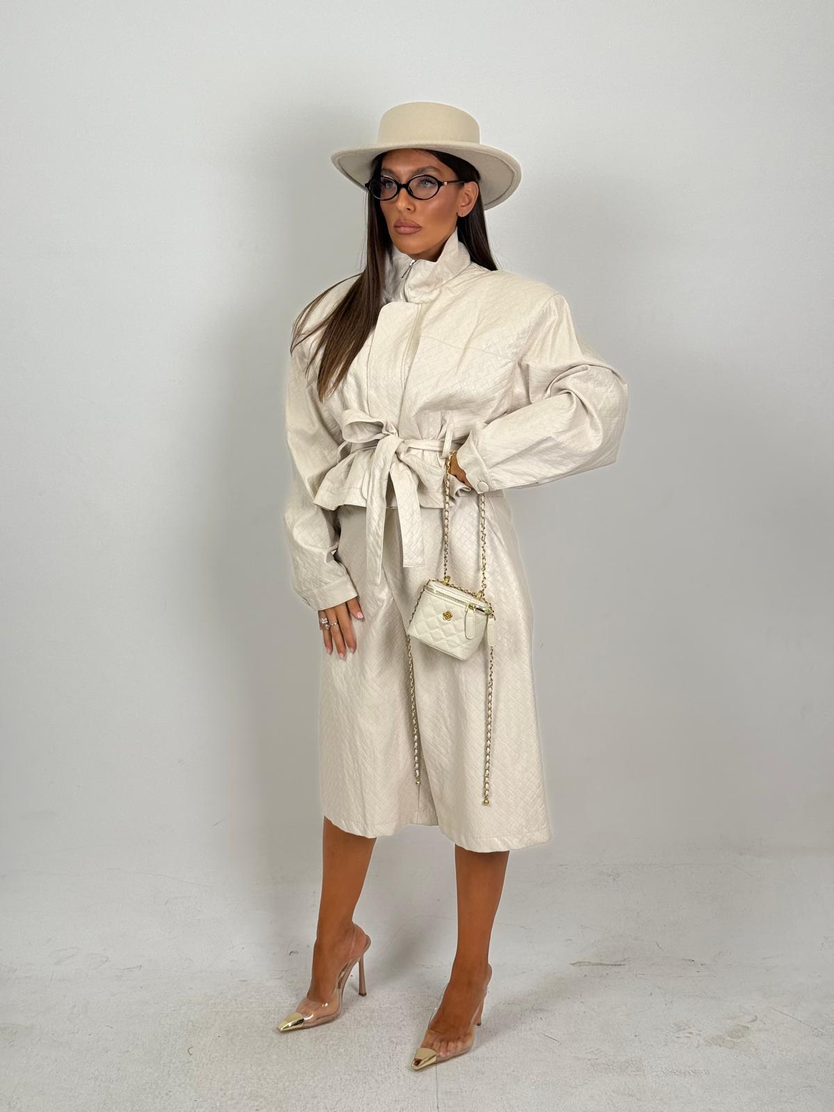 Cordset SARIKA - Completo giacca con cintura e pantalone in ecopelle