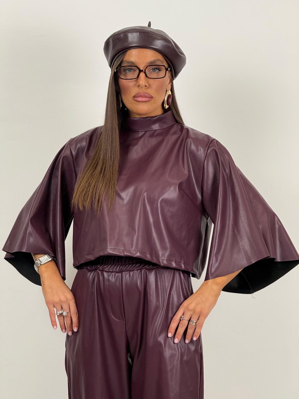 Cordset GERTRUDIS - Completo blusa e pantalone in ecopelle
