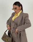 Tailleur CATE - Tailleur sartoriale gessato , composto da tre pezzi panciotto,giacca doppio petto con bottoni dorati e pantalone palazzo