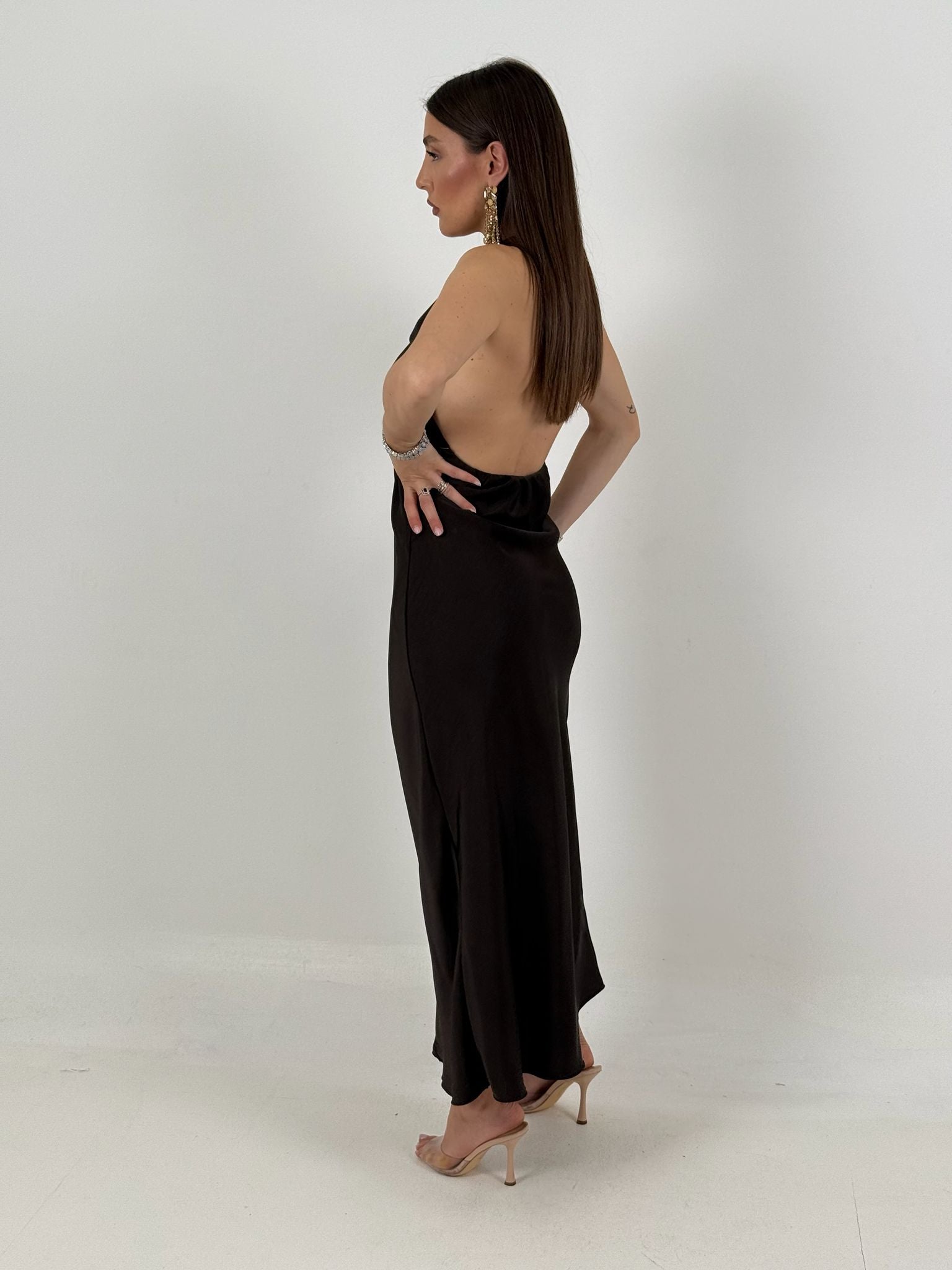 Abito LEILA - Abito lungo effetto seta con schiena nuda